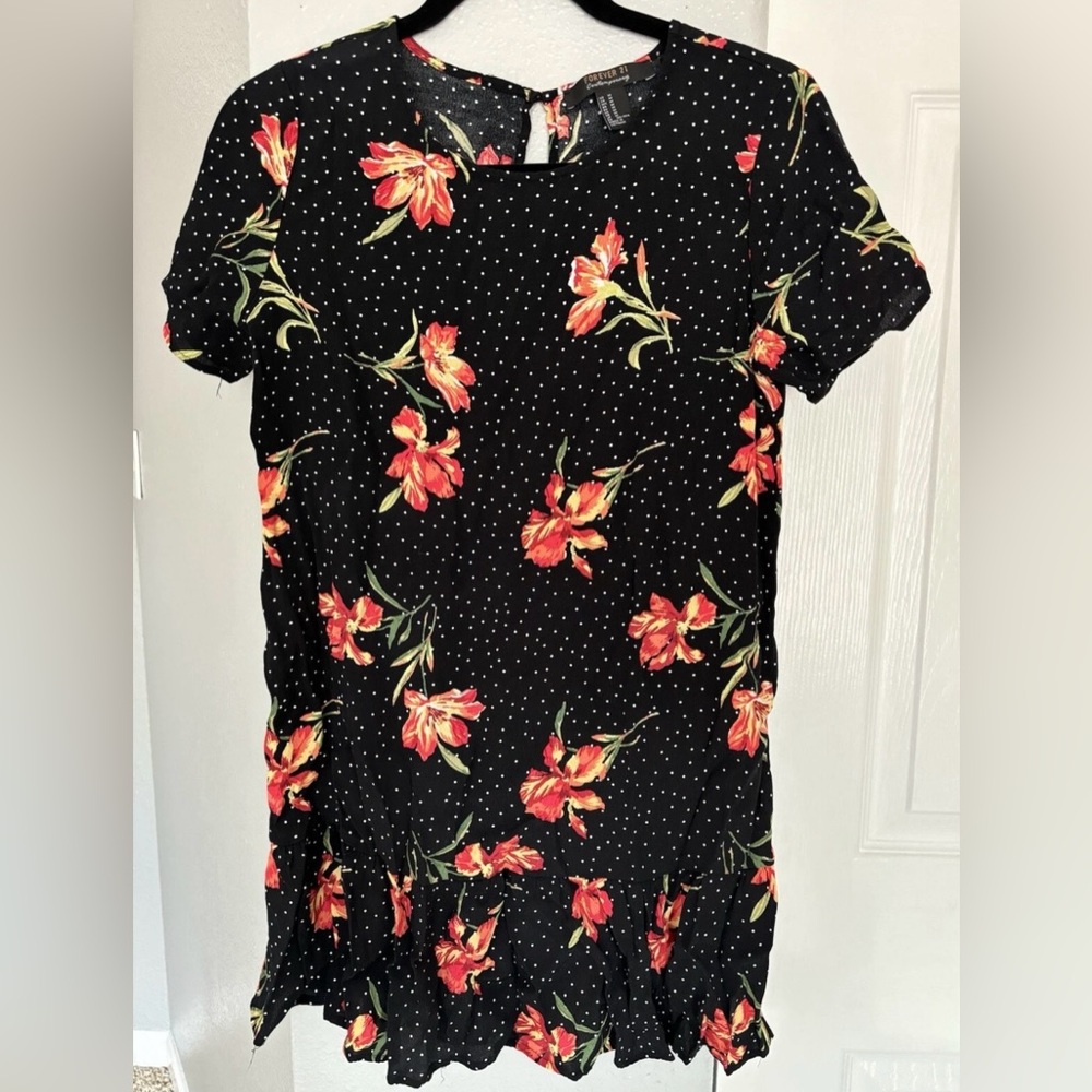 Forever 21 Black Floral Blouse Size M